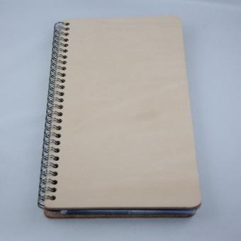 Traktatmäppchen – Leder Creme Schwarz (max. 18 Zeichen verfügbar)